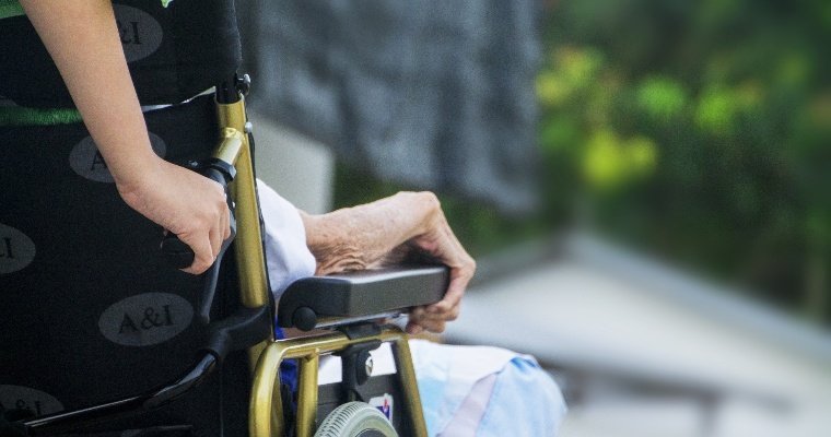 В Удмуртии найдут приемные семьи для престарелых и инвалидов