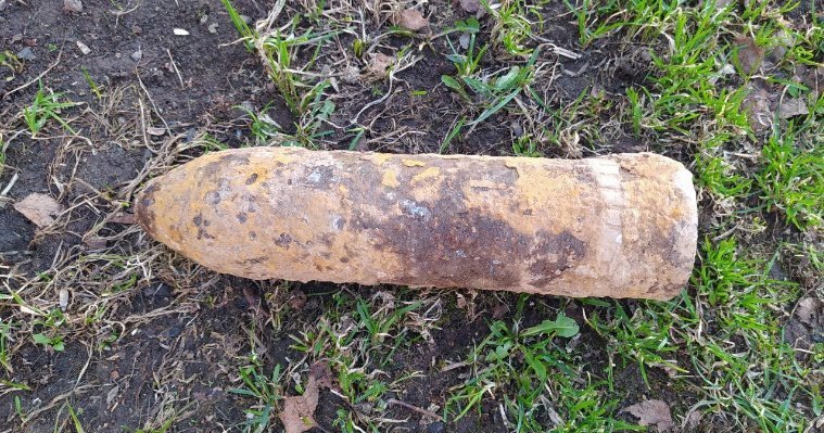 В Селтинском районе нашли артиллерийский снаряд времен гражданской войны 