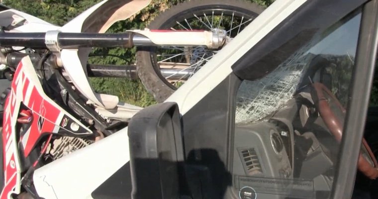 В Ижевске водитель питбайка попал в больницу после столкновения с «ГАЗелью»