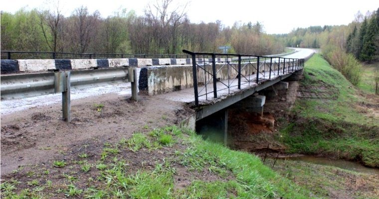 В Удмуртии начался ремонт моста через реку Кизнерка