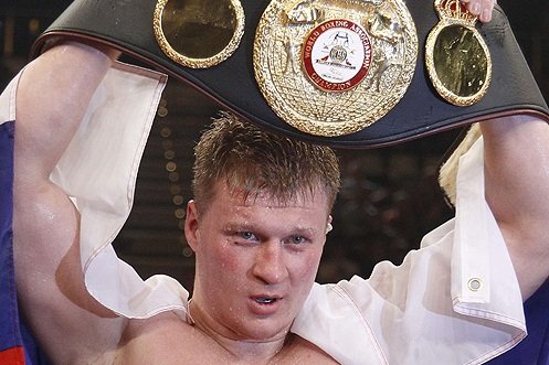 Российский боксер Поветкин защитил титул чемпиона мира