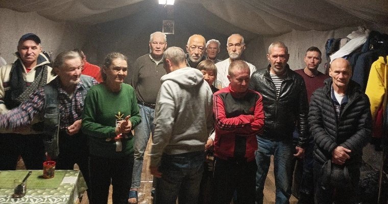 Новую отапливаемую палатку для бездомных приобрели в «Теплом крове» Ижевска