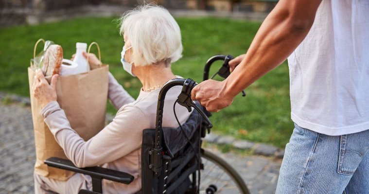 Систему долговременного ухода за пожилыми людьми и инвалидами внедряют в Ижевске