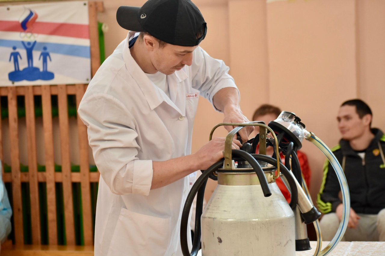 В Удмуртии назвали лучших дояров и механизаторов