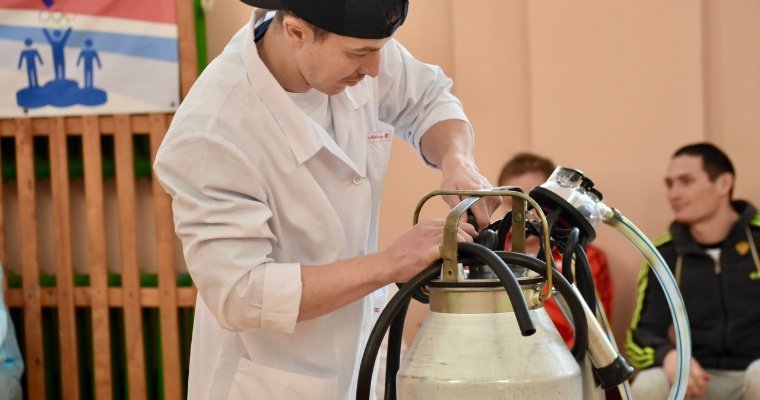 В Удмуртии назвали лучших дояров и механизаторов