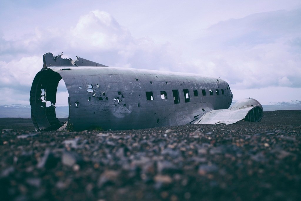 На Филиппинах разбился военный самолет с двумя пилотами
