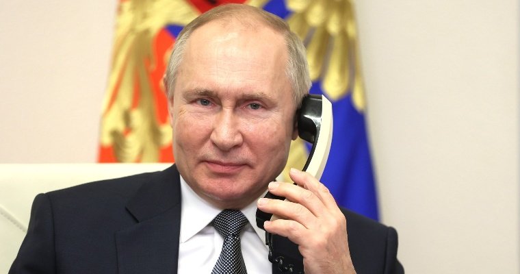 Президент России впервые провёл телефонные переговоры с султаном Омана