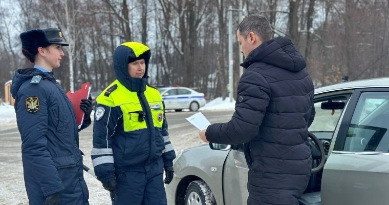 Во время рейда автоинспекторы Удмуртии изъяли у должника машину 