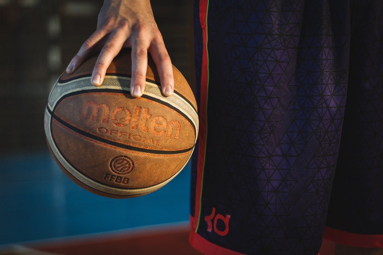 

В Ижевске состоится второй открытый городской турнир по баскетболу

