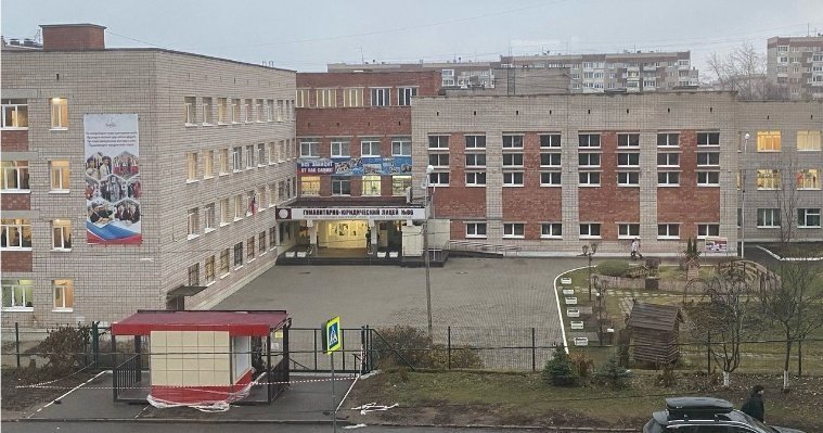 Еще у двух школ Ижевска появились контрольно-пропускные пункты 
