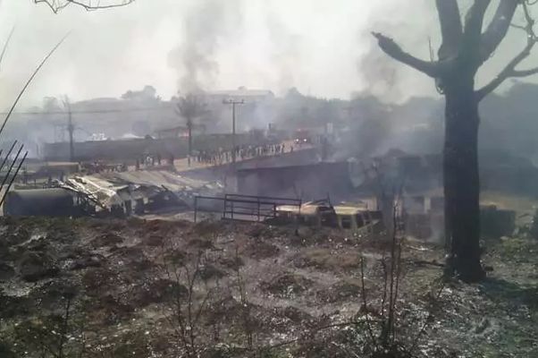 Более 100 человек погибли при взрыве на газовом заводе в Нигерии