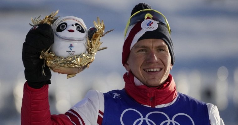 Лыжник Большунов выиграл серебряную медаль Олимпиады 