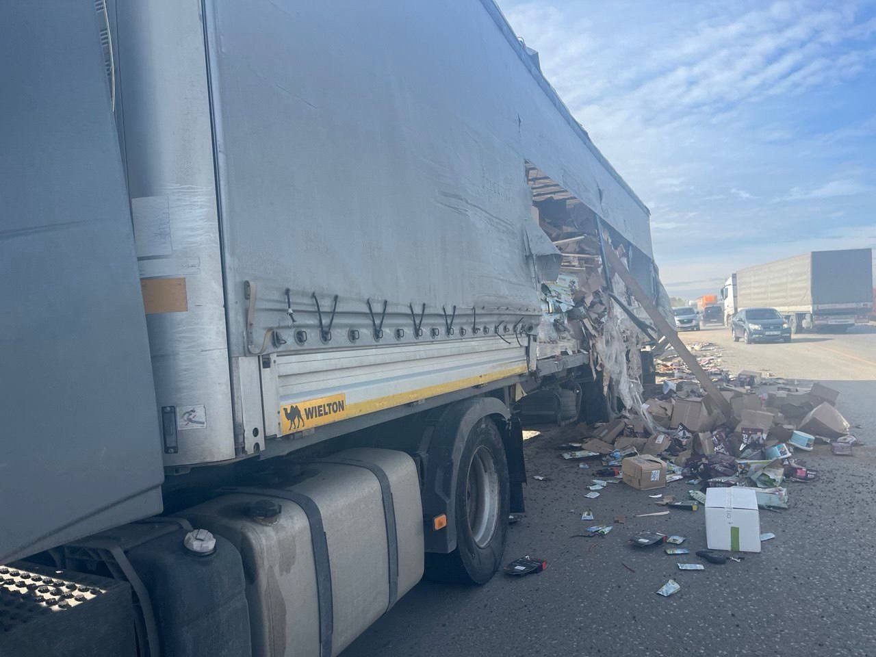 Уставший водитель грузовика устроил ДТП с пострадавшим на федеральной трассе в Удмуртии