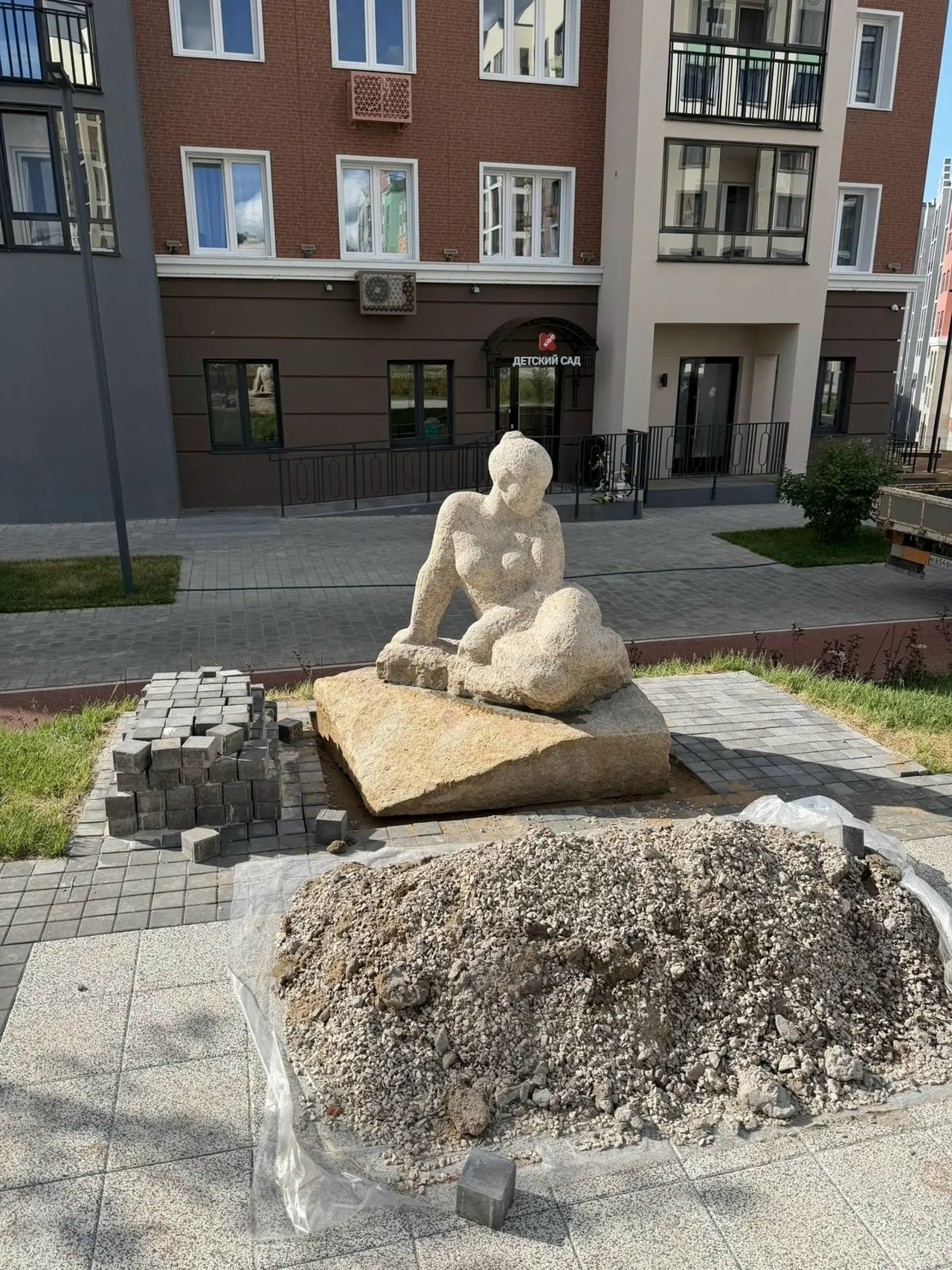 В Ижевске нашли новое место для скульптур, которые ранее стояли у Дворца детского творчества