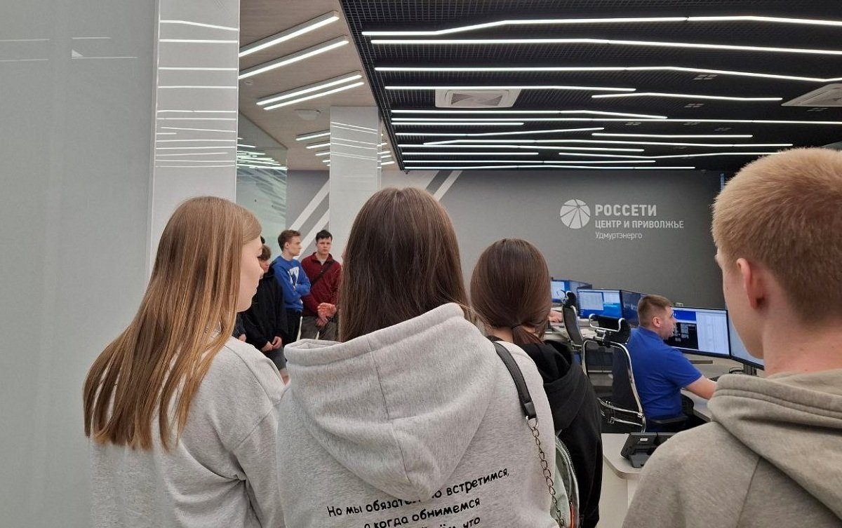 Борис Эбзеев: инвестируем в будущее, формируя кадровый потенциал компаний со школьных лет