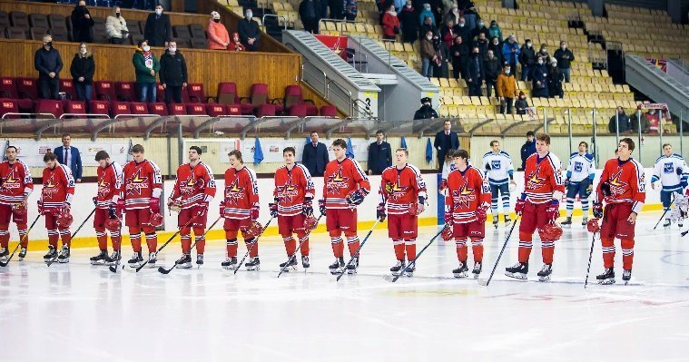 Хоккеисты «Ижстали» одержали победу в матче с «Рязанью»
