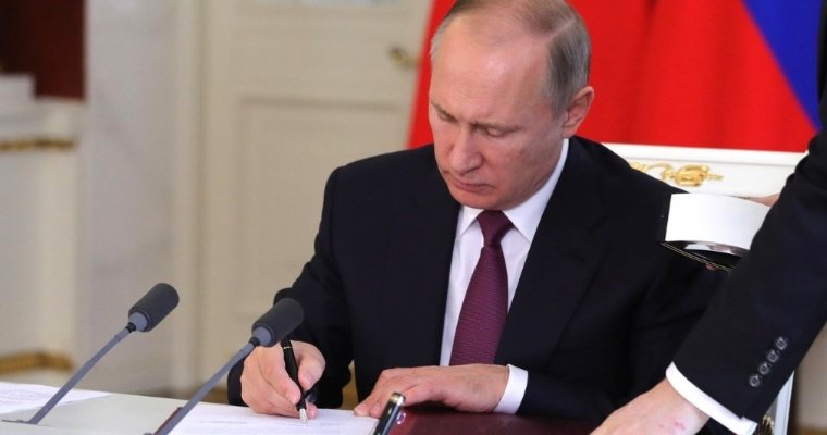 Путин потребовал привить от гриппа 60% россиян