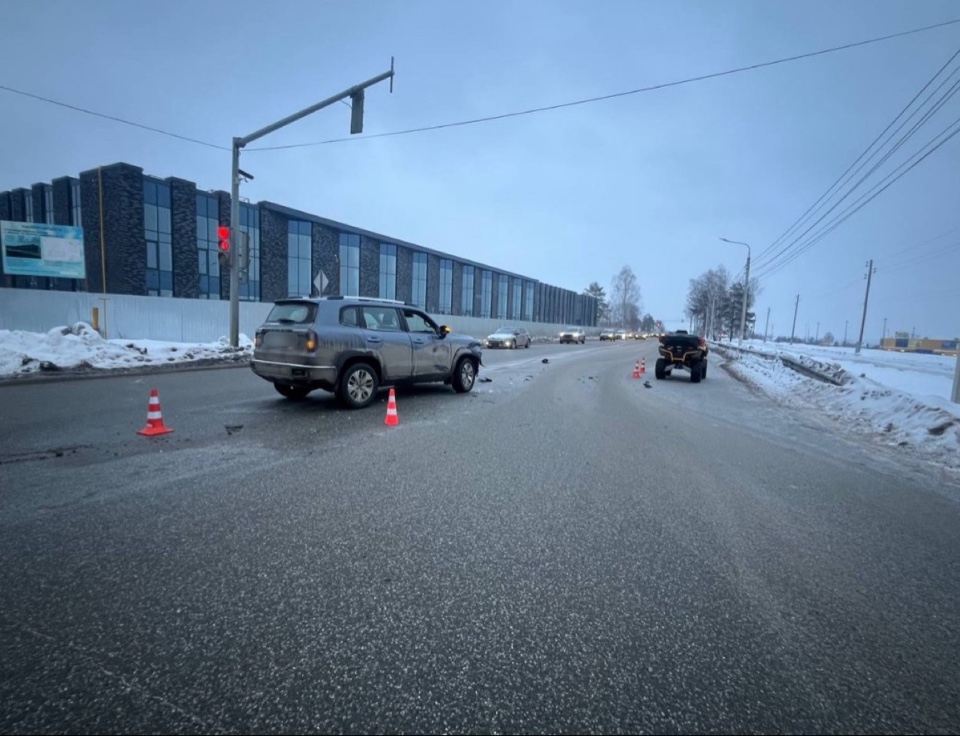 В Ижевске пассажирка квадроцикла пострадала в ДТП