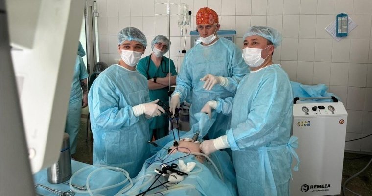 В Удмуртии впервые провели операции по фиксации прямой кишки