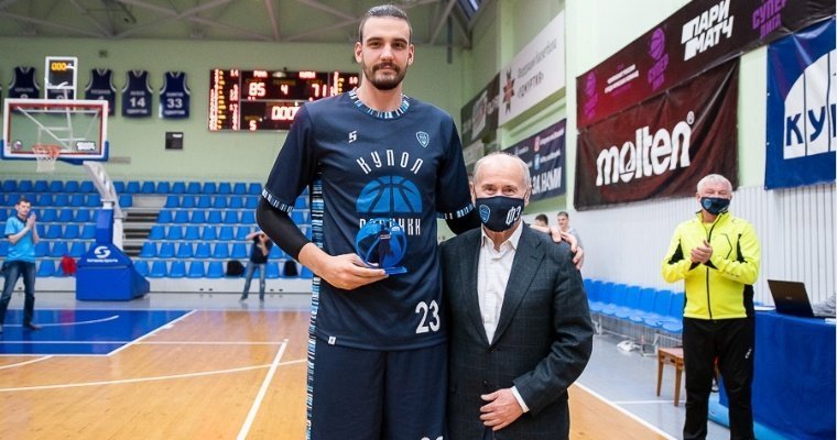 Баскетболисты «Купол-Родников» заняли второе место на турнире в Ижевске