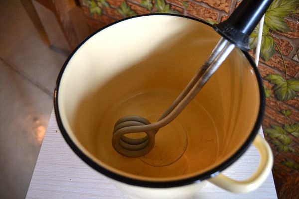 Горячую воду отключили в жилых домах по Воткинскому шоссе в Ижевске