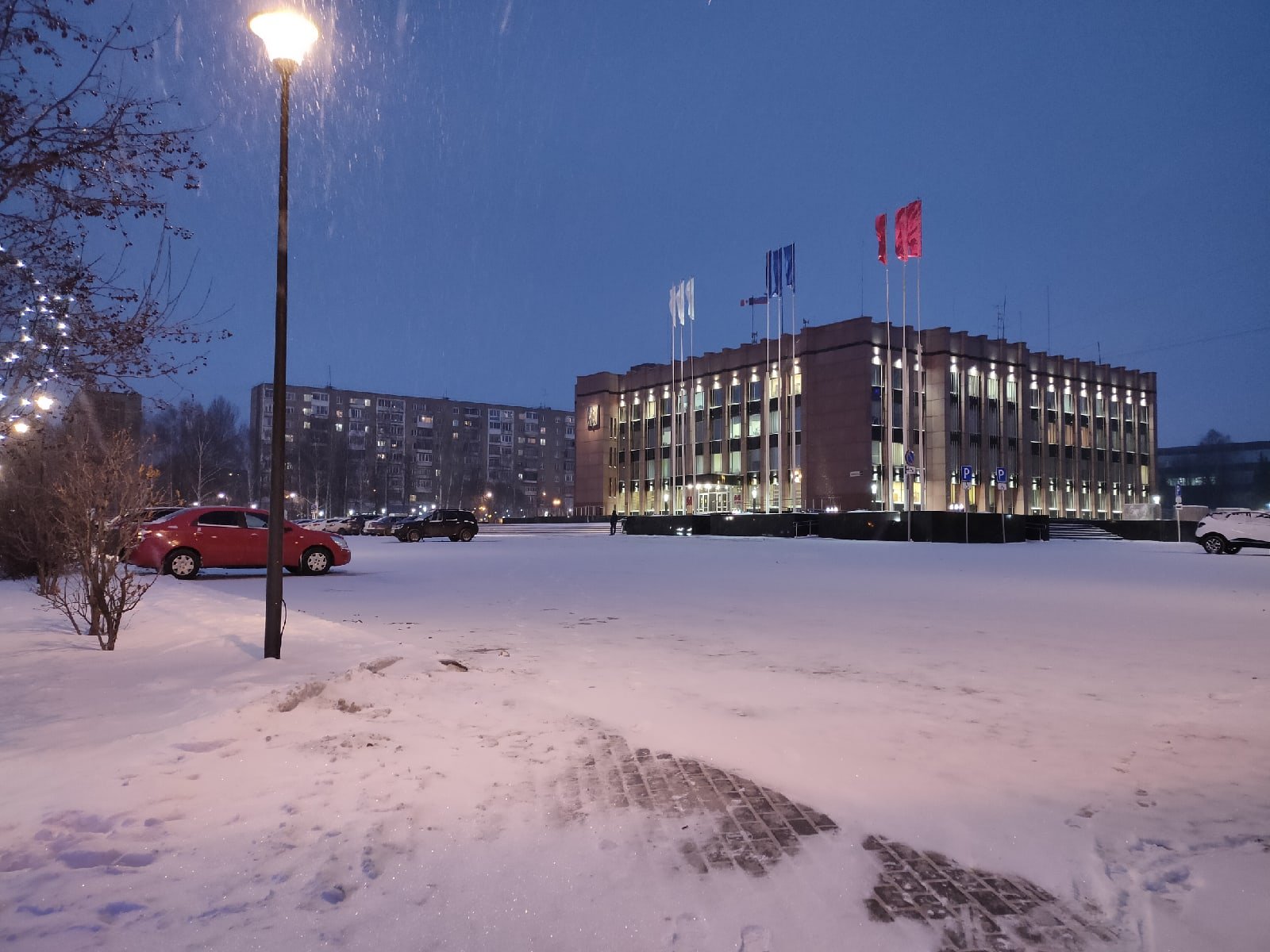 Картина дня: идея переноса памятника Шувалову в Ижевске и замена ледовому городку на Центральной площади