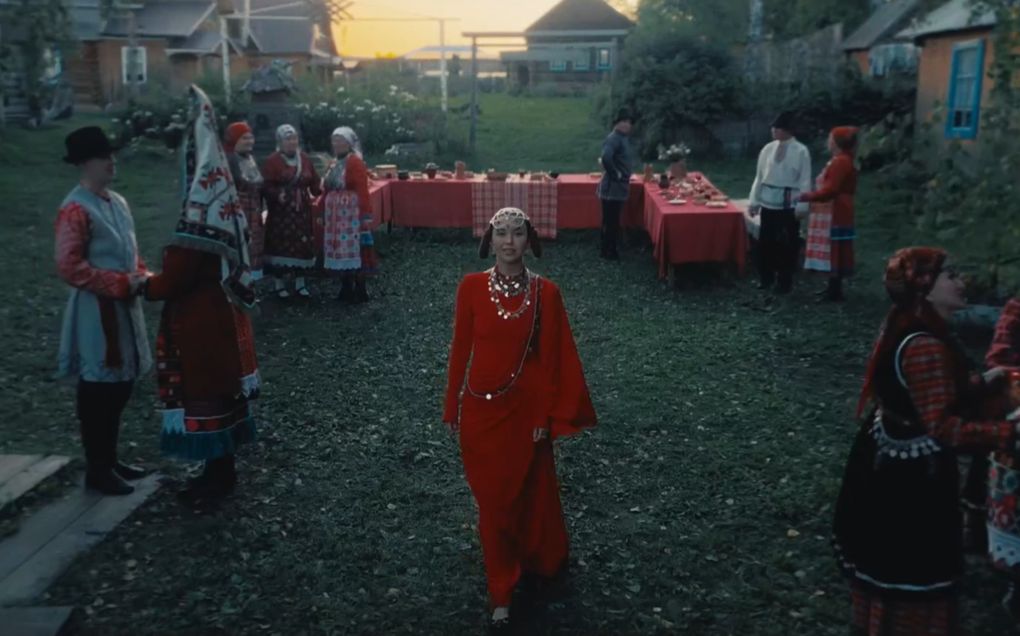 Удмуртская певица Лади Светӥ представила свой новый клип на песню Экты