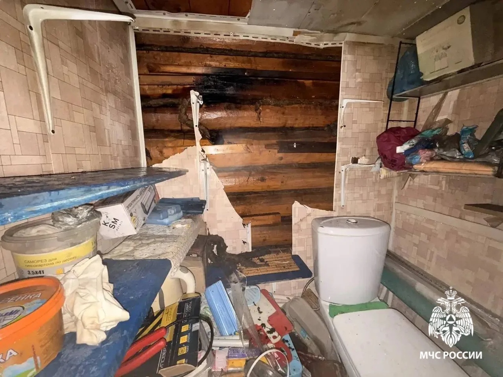 Оставленная ветошь у банной печи привела к пожару в Ижевске