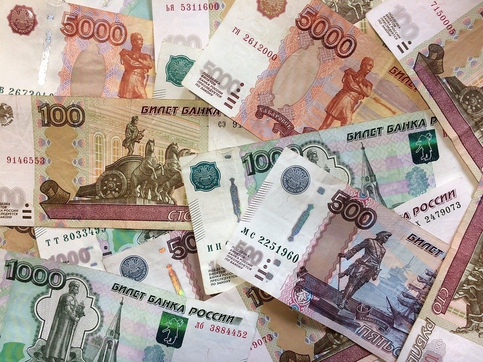 Минэкономразвития спрогнозировало курс рубля до конца года
