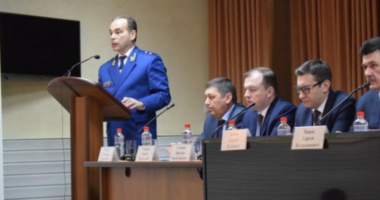 Владимир Путин освободил от должности прокурора Удмуртии Сергея Панова