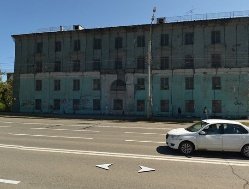Картина дня: реконструкция бывшего профилактория УдГУ и планы на снос заброшенного фонтана у ЛД «Ижсталь» в Ижевске