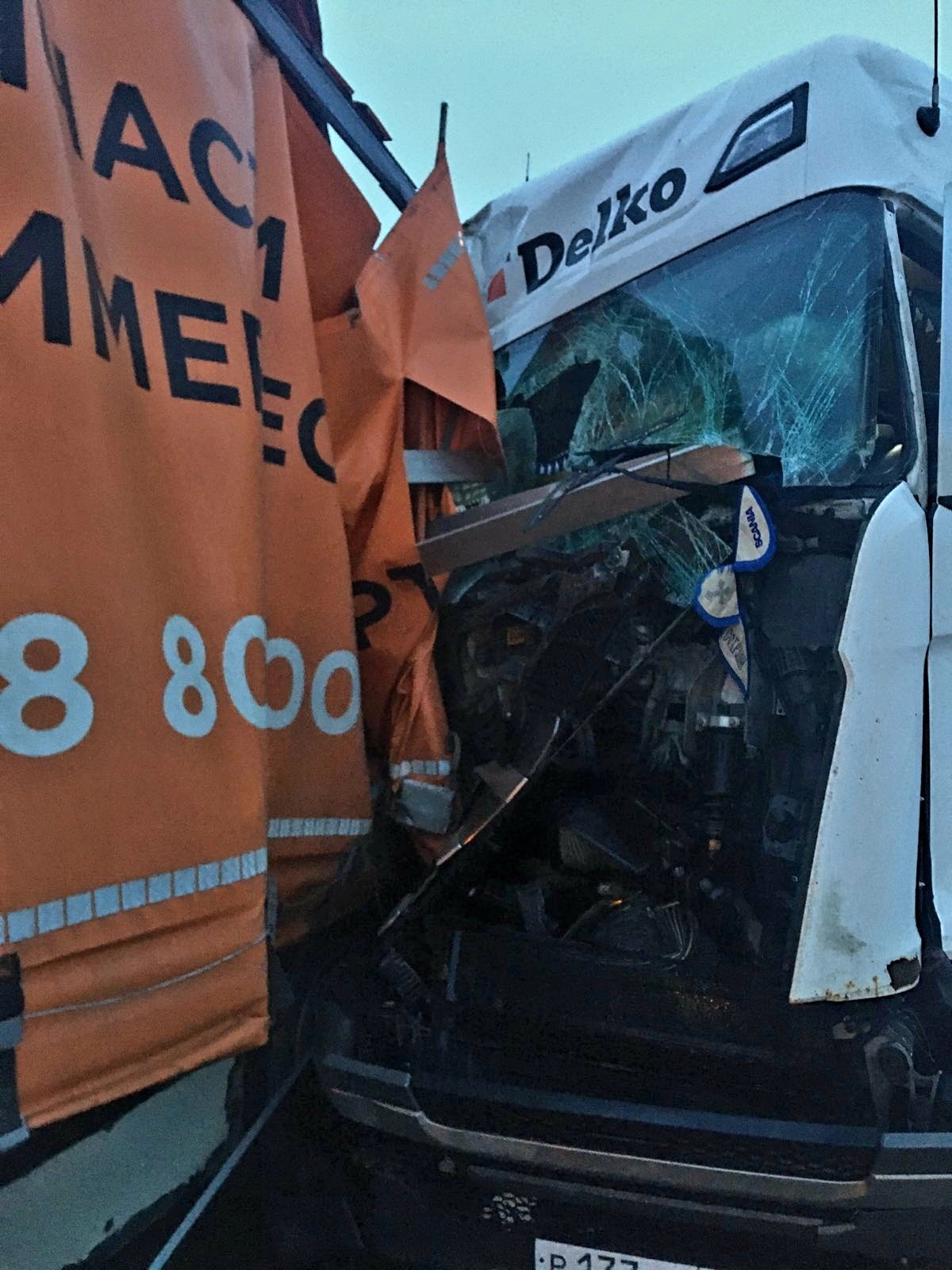 Два грузовика столкнулись в Малопургинском районе