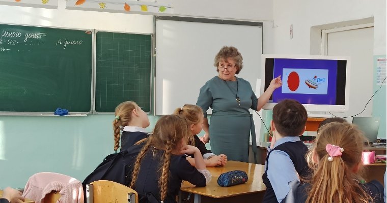 Три школы из Удмуртии названы в числе 100 лучших общеобразовательных организаций России