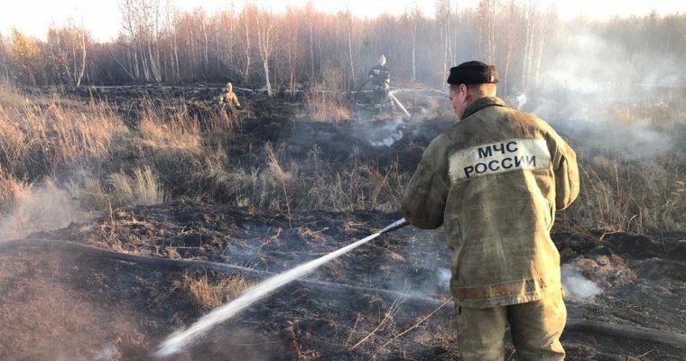 Из-за смога в Свердловской области перекрыли несколько участков дорог