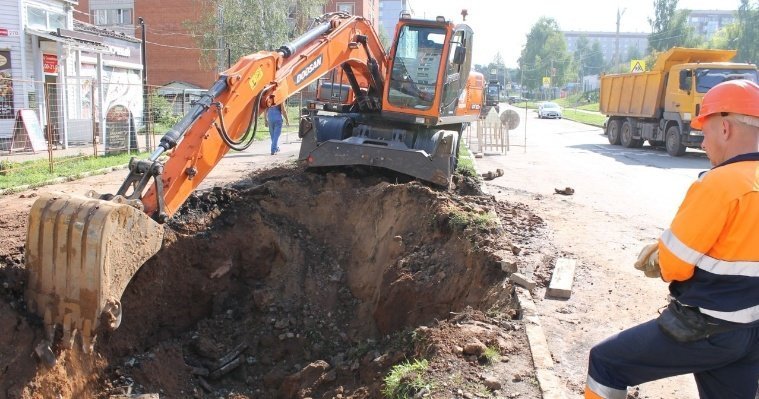 На улицах Фалалеева и Новостроительной в Ижевске началось обновление водопровода и канализации
