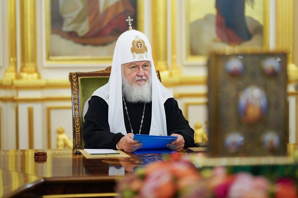 Патриарх Кирилл попал под британские санкции