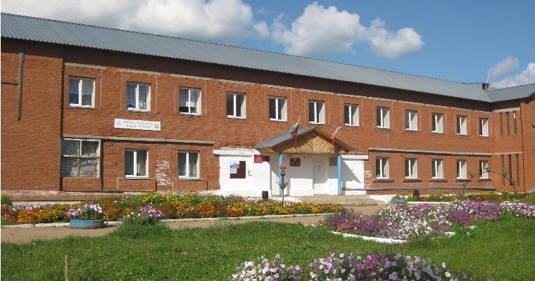 В Шарканском районе Удмуртии отремонтировали зрительный зал в сельском доме культуры