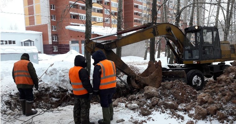 Итоги дня: ликвидация аварии на водопроводе в Ижевске и использование маткапитала отцами