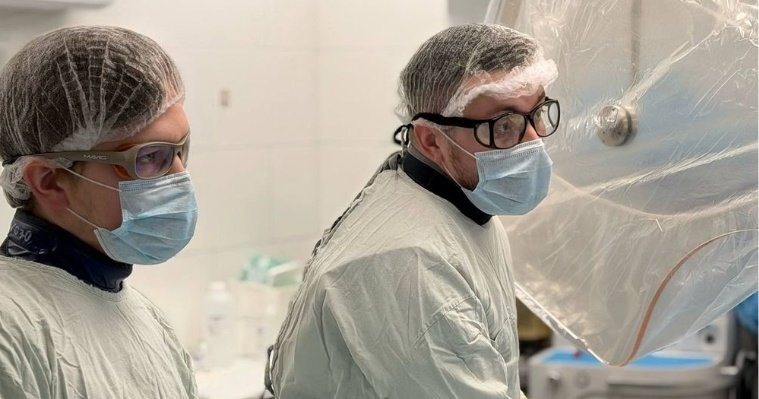 Врачи Удмуртии провели сложную операцию, сохранив жизнь матери и ребенка при опасной патологии