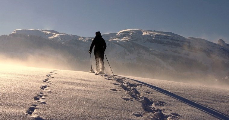 В Удмуртии спасли замерзающую в поле лыжницу