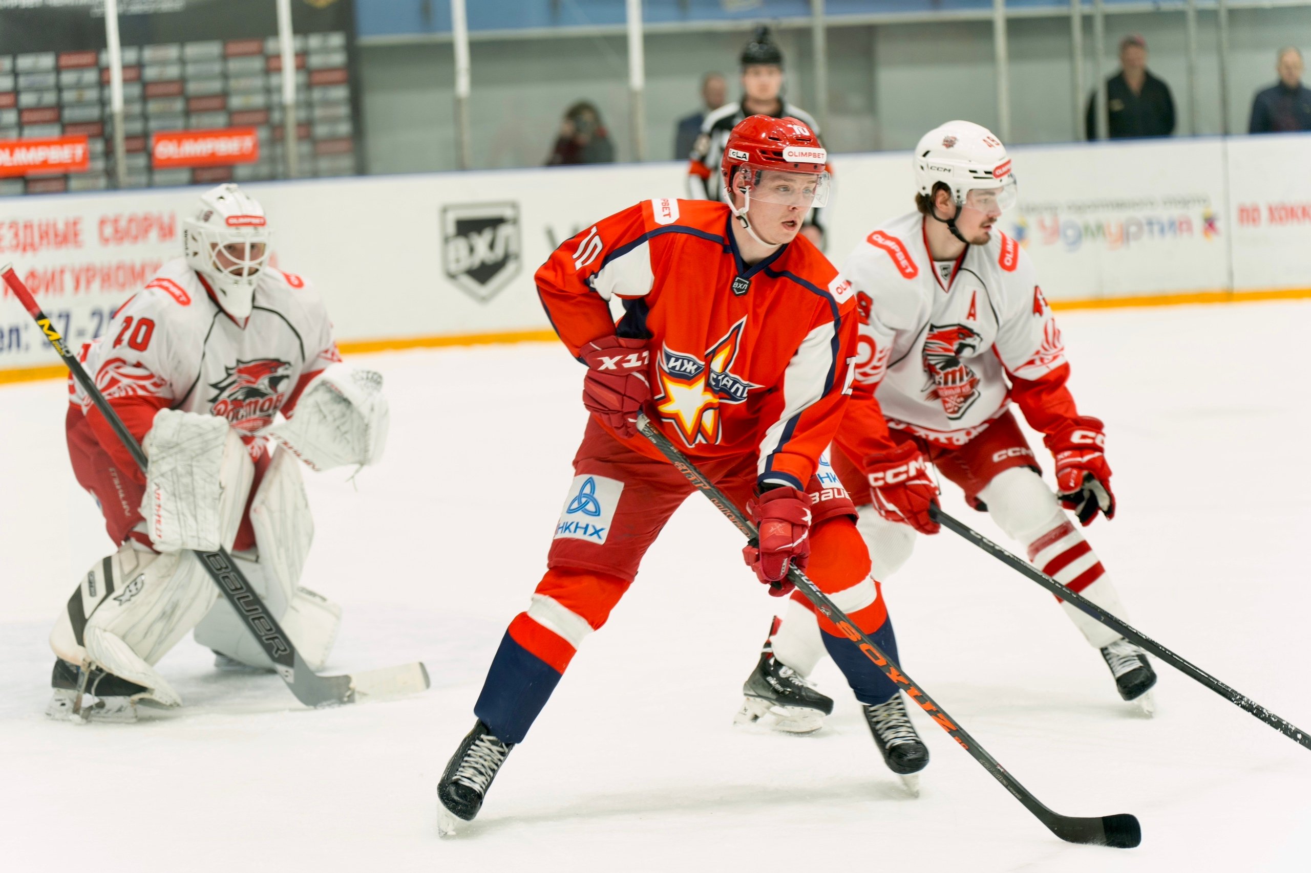 Хоккеисты Ижстали уверенно обыграли Ростов на домашнем льду