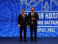 Игорь Маковский и Андрей Клычков наградили сотрудников «Россети Центр» и «Россети Центр и Приволжье»