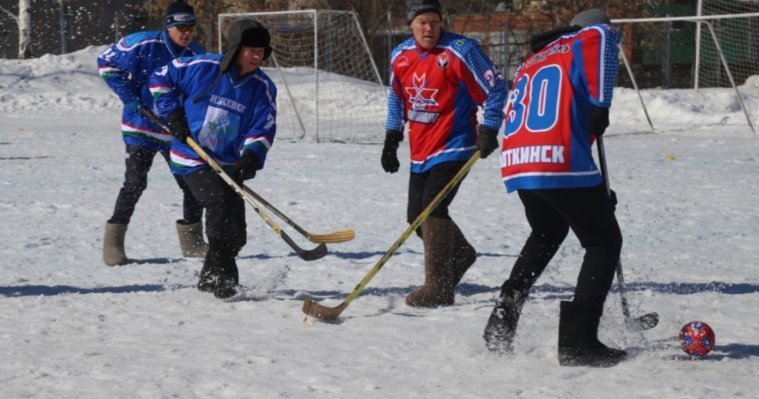 Команда Воткинска заняла первое место в хоккее на валенках среди Гордум Удмуртии