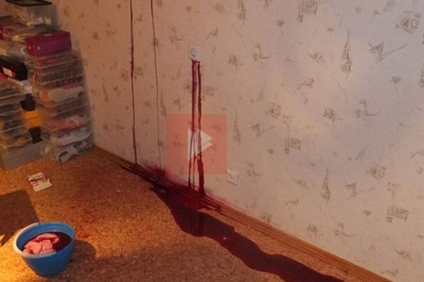 «Кровь» из розеток течет в квартире у жительницы Воронежа