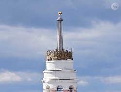 В Ижевске могут не успеть восстановить двуглавого орла на заводской башне ко Дню оружейника