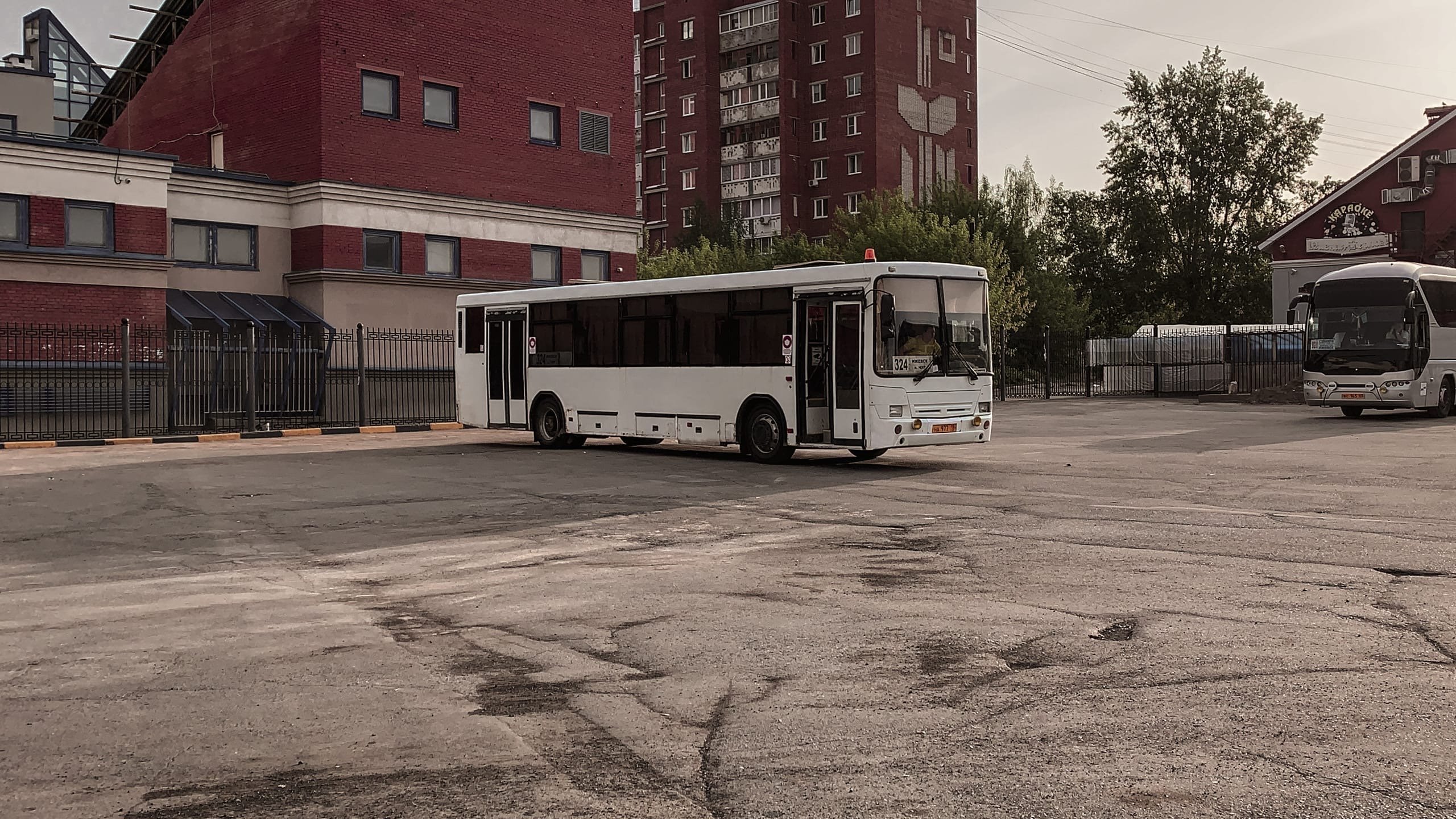 В районах Удмуртии определились с новыми остановочными пунктами вместо закрытых ранее автостанций