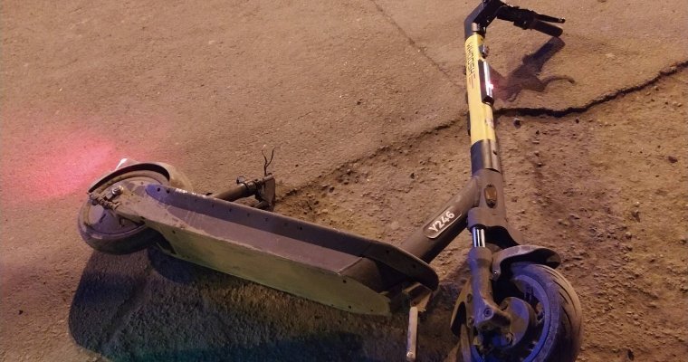 Женщина-водитель в Ижевске сбила парня на электросамокате и скрылась с места ДТП
