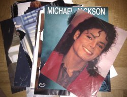 Поклонники Майкла Джексона сочли, что его склеп пуст