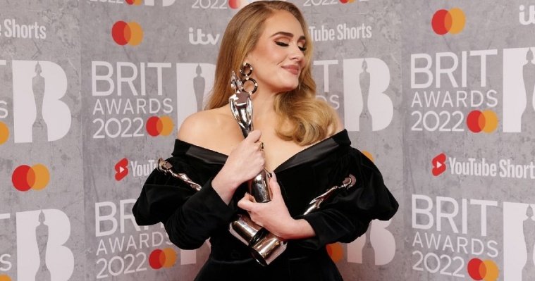 Певица Адель получила сразу 3 награды Brit Awards 2022