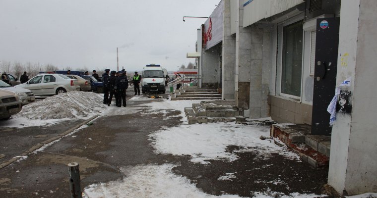 Папа погибшего в Ижевске малыша оставил его одного рядом с баром